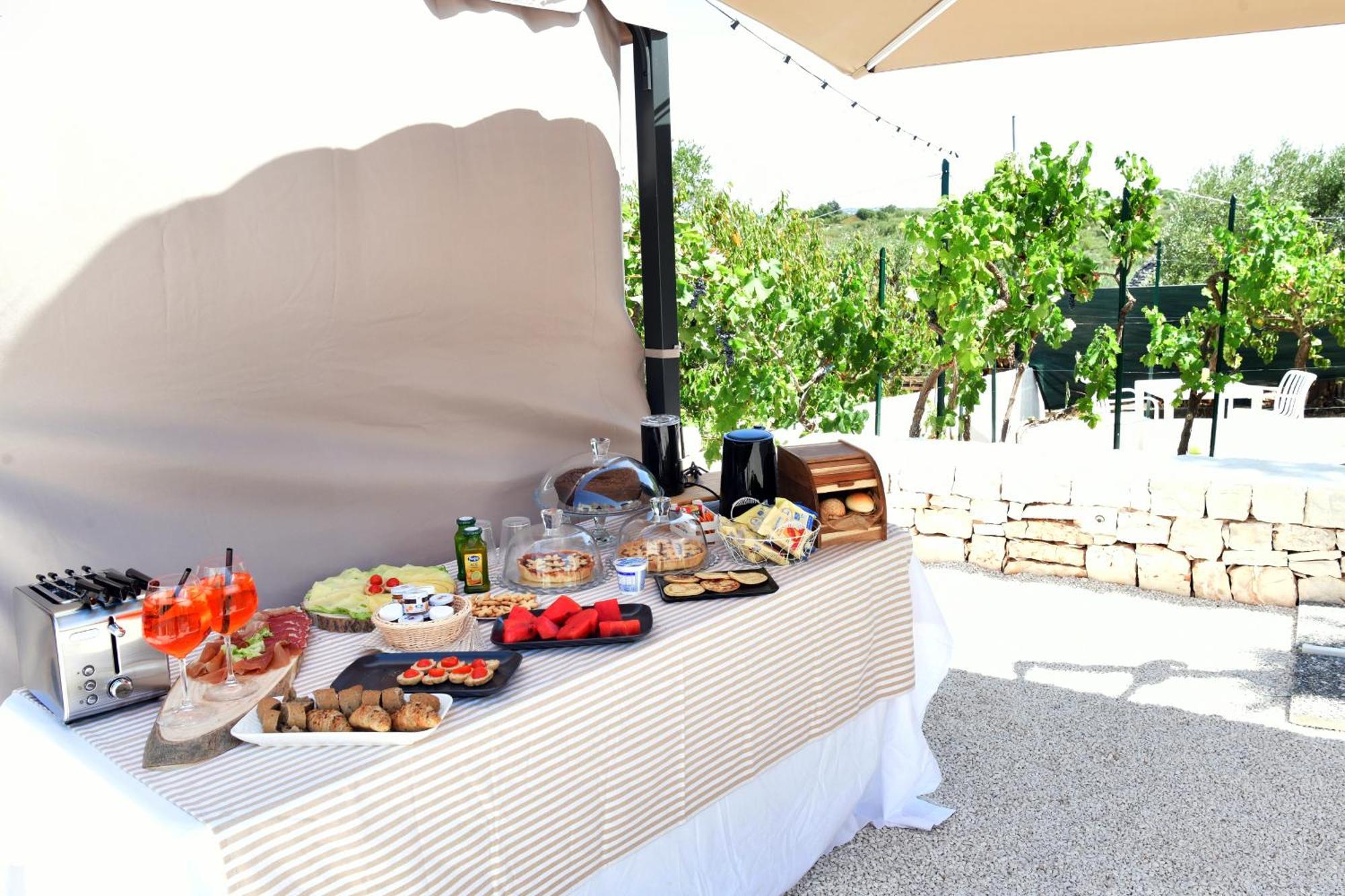 Lamarossa Trulli & Suites Antonelli Exterior foto